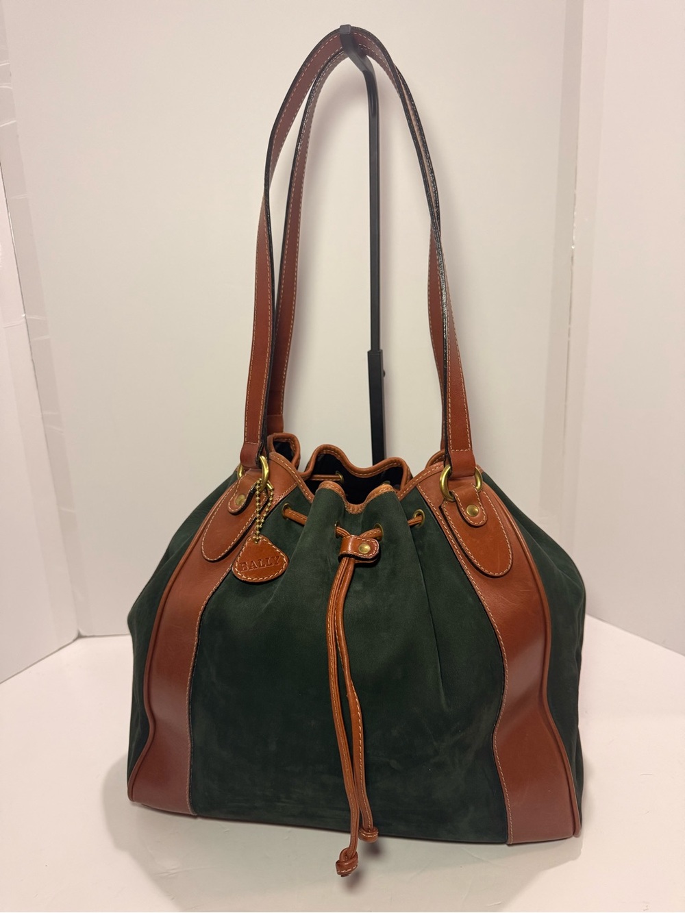 Bally Vintage Foxglove Nubuck Suede Bucket Bag Made in USA Green Leather - Picture 2 of 14